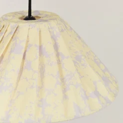 Abat-jour plissé pour suspension en popeline de coton bio à motifs fleurs jaune 50 cm Ava - Nobodinoz