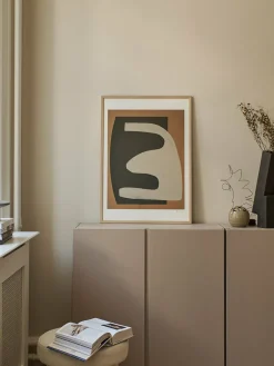 Affiche Berit Mogensen Lopez Beige on Black 50 x 70 cm - The Poster Club