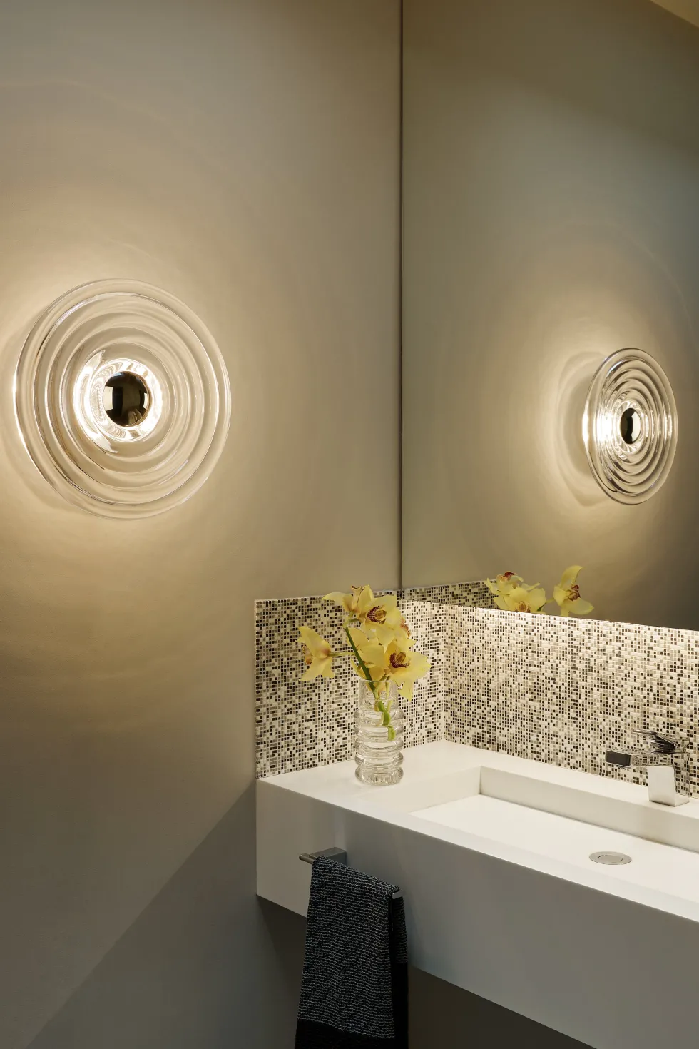 Applique murale en verre transparent 35cm Press - Tom Dixon