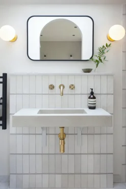 Applique murale pour salle de bain en aluminium finition laiton brossé Lochan - Tala