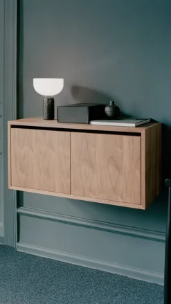 Armoire basse avec portes en frêne noir 38,4cm - New Works