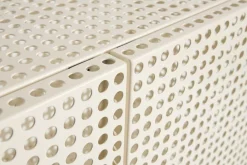 Armoire en acier perforé blanc cassé 89x40x106,5cm - HAY