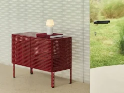 Armoire en acier perforé rouge 89x40x66,5cm - HAY