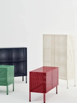 Armoire en acier perforé rouge 89x40x66,5cm - HAY