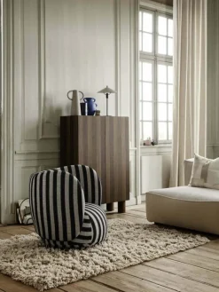 Armoire en chêne foncé et clair Post - Ferm living