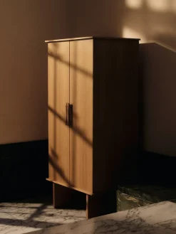 Armoire en placage en chêne 90x61x186cm Stilt - Ferm living
