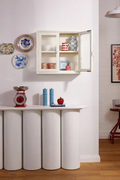 Armoire murale en acier blanc craie et verre cannelé 60x18x57cm The Kit - Mustard Made