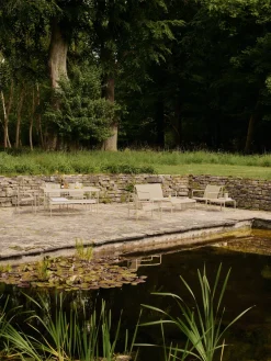 Banc de jardin beige en acier électro-galvanisé 131x75cm Dapple lounge - Ferm living