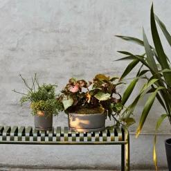 Banc de jardin en métal anthracite Palissade - HAY