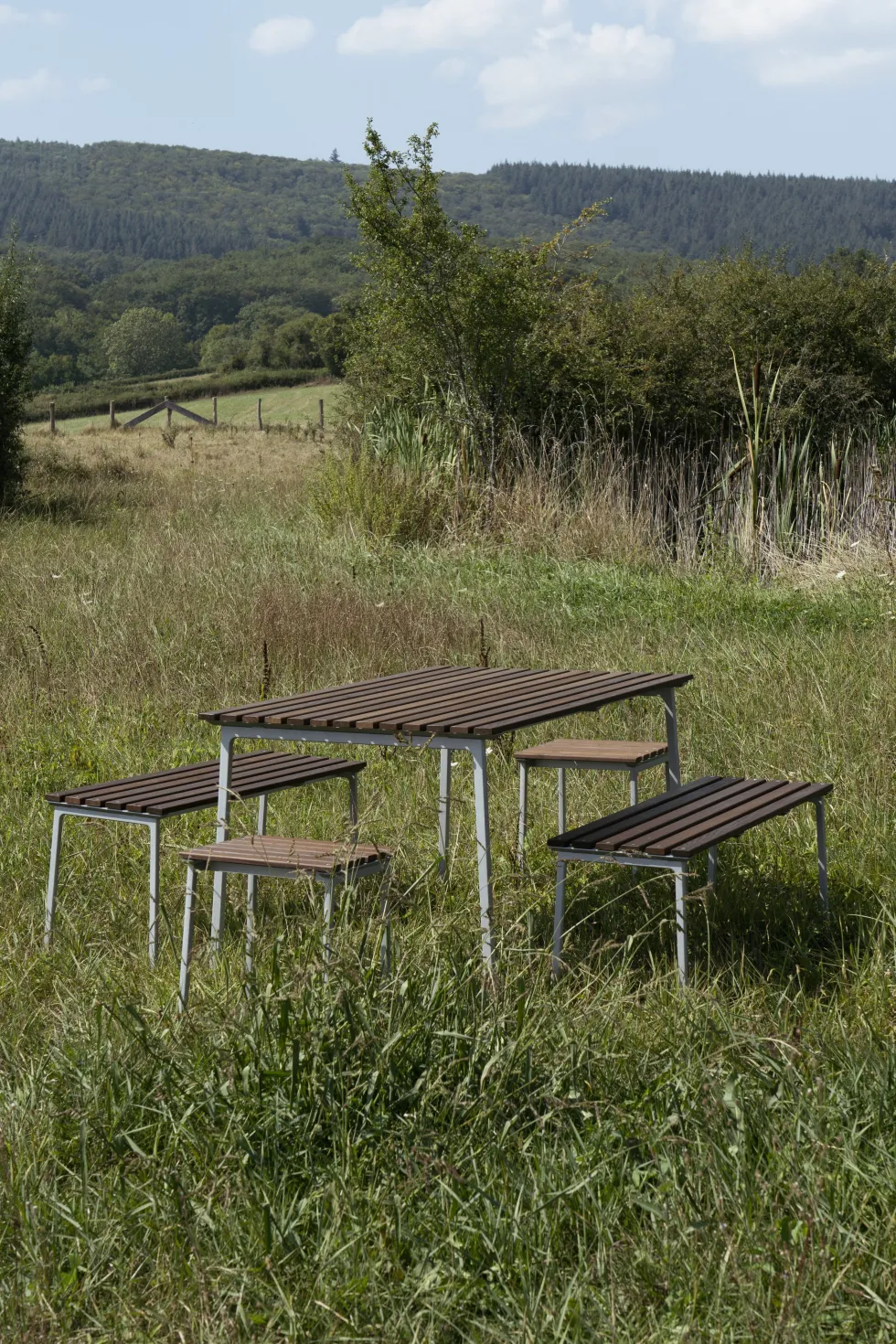 Banc en frêne huilé et aluminium 114x37x46cm Traverse - Hay