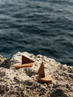2 Bateaux en bois de chêne noix de pécan foncé Opty boat - Ferm living