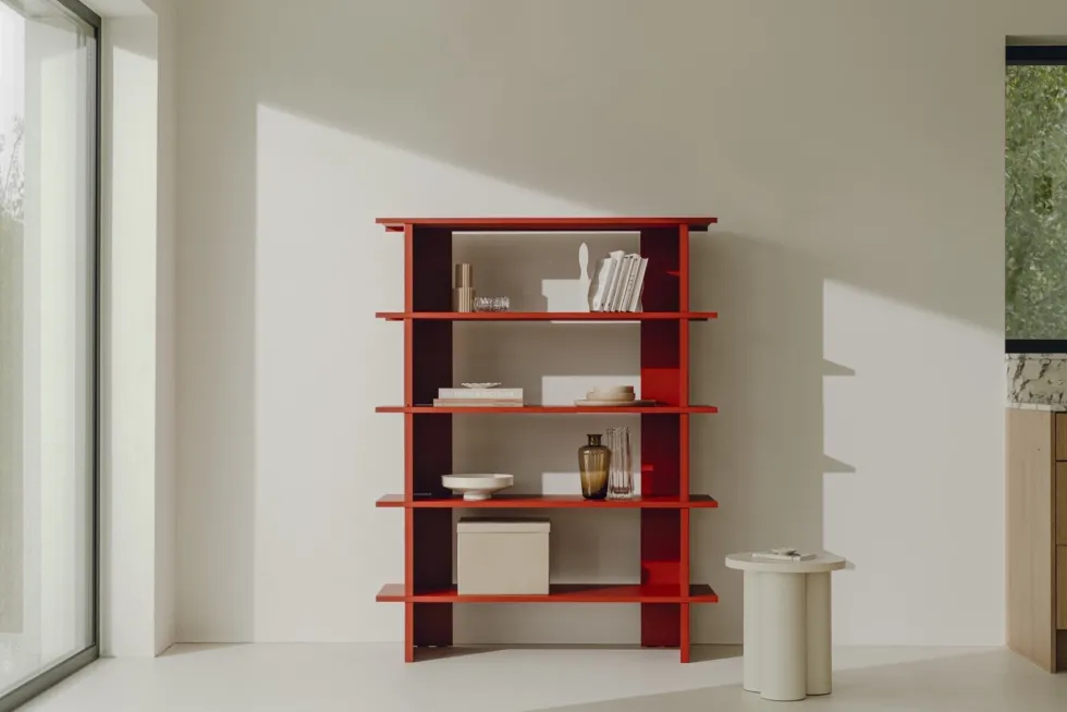 Bibliothèque en acier rouge tomate 156cm Hes - noo.ma
