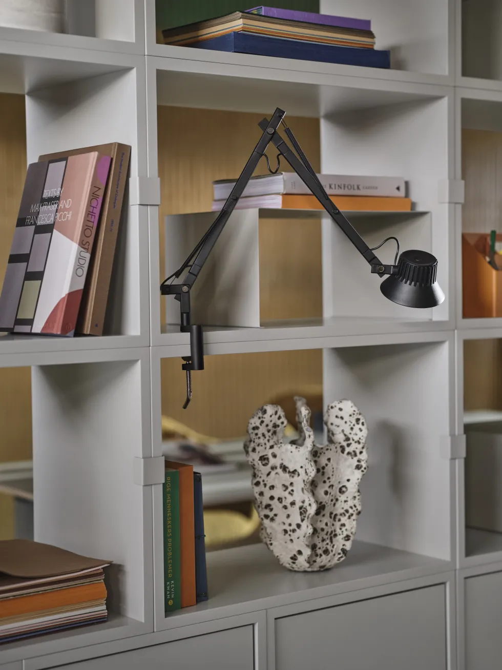Bibliothèque en bois mdf blanc 175x153cm Stacked Configuration 4 - Muuto