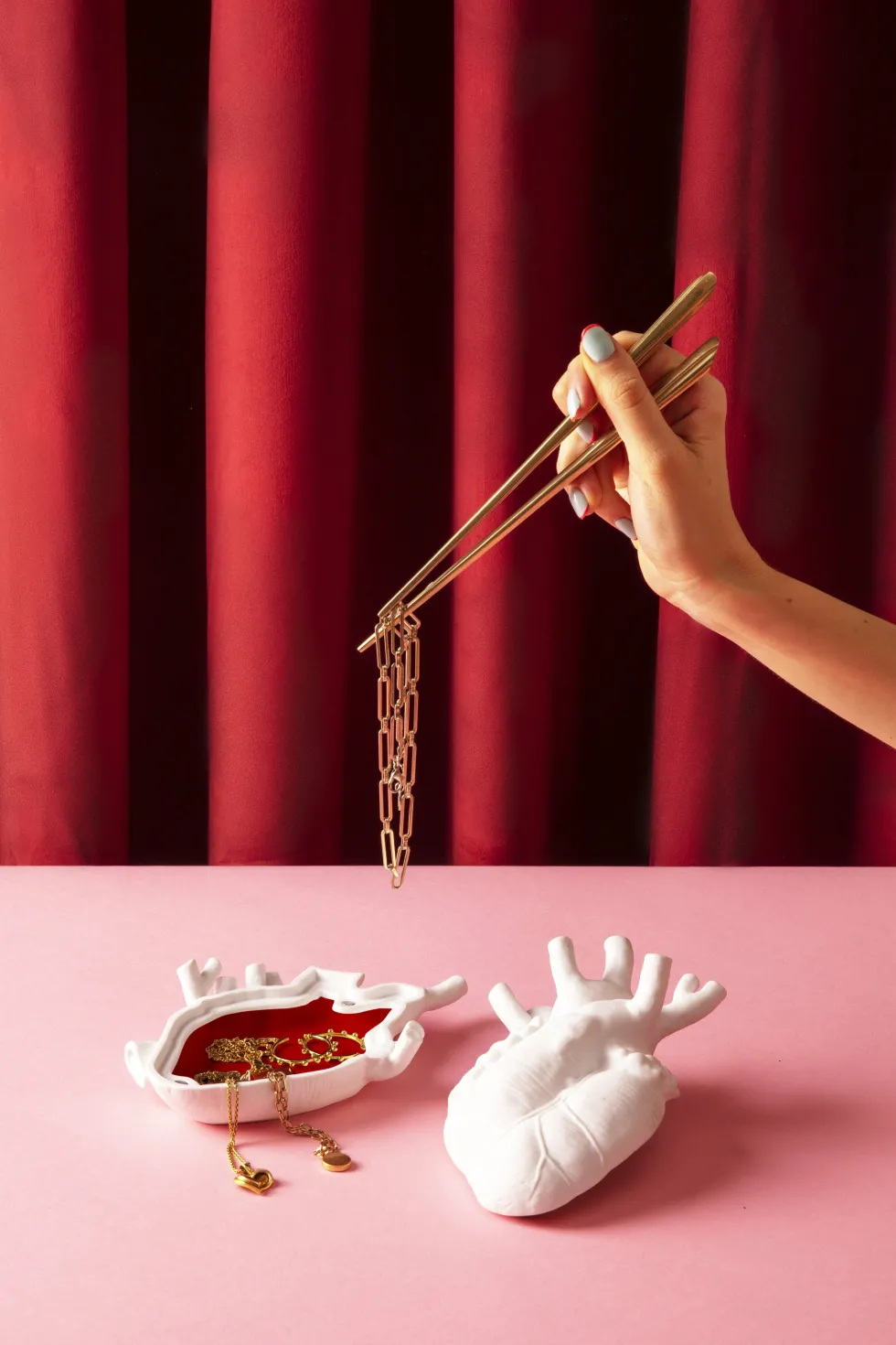 Boite de rangement cœur humain en porcelaine fine Love in a Box - Seletti