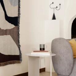 Bougeoir en métal noir Avant - Ferm Living
