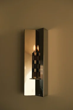 Bougeoir mural en acier poli effet miroir 40x13x7,2cm Arrow Candle - Violaine d'Harcourt