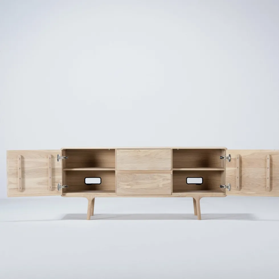 Buffet bas en chêne blanchi huilé 45 x 150 cm Fawn - Gazzda