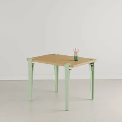 Bureau enfant en chêne 70 x 50 cm vert Kids et tabouret vert et chêne Mini Lou - Tiptoe