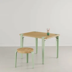 Bureau enfant en chêne 70 x 50 cm vert Kids et tabouret vert et chêne Mini Lou - Tiptoe