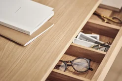 Bureau à fixer en chêne un tiroir 40 x 90 cm Vala - Bolia