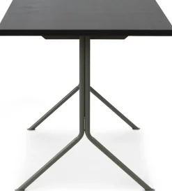 Bureau gris en bois de pin foncé 150 x 75 cm Kip - Normann Copenhagen