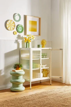 Cabinet en acier blanc craie et verre cannelé 74x40x100cm The Mixer - Mustard Made