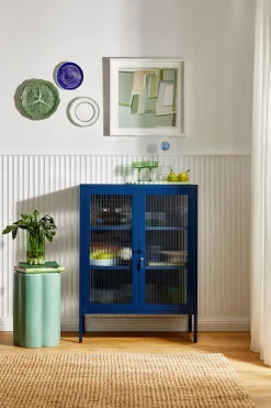 Cabinet en acier bleu marine et verre cannelé 74x40x100cm The Mixer - Mustard Made
