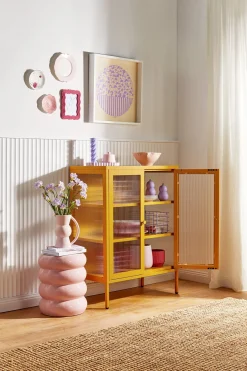 Cabinet en acier jaune moutarde et verre cannelé 74x40x100cm The Mixer - Mustard Made