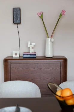 Cabinet en placage en frêne marron 40x100x98cm Herman - Dutchbone
