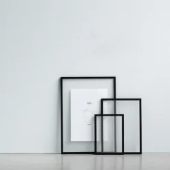 Cadre design à suspendre noir A2 Frame Aluminium - Moebe