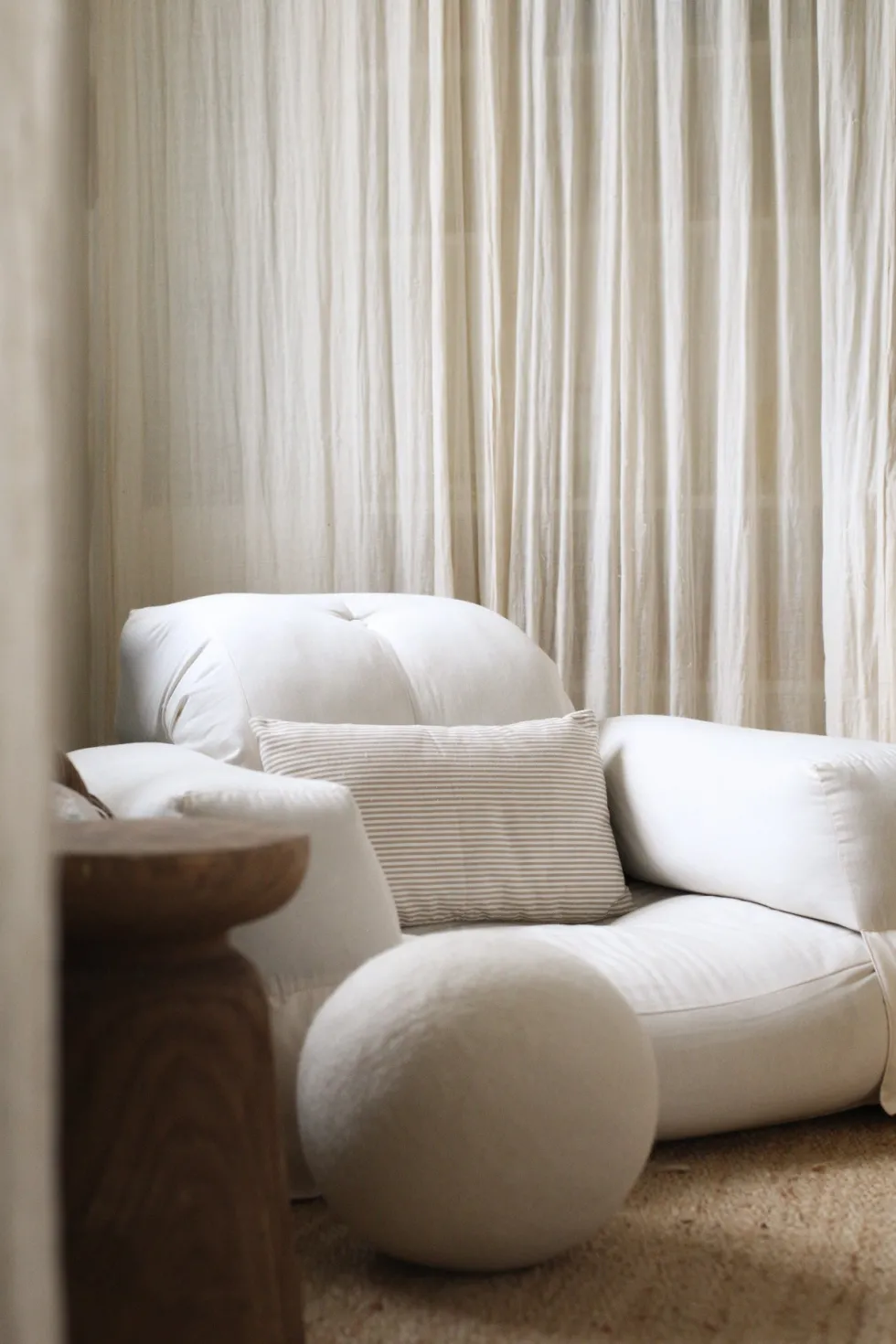 Canapé convertible en coton beige 140x122x70cm Hippo - Karup Design