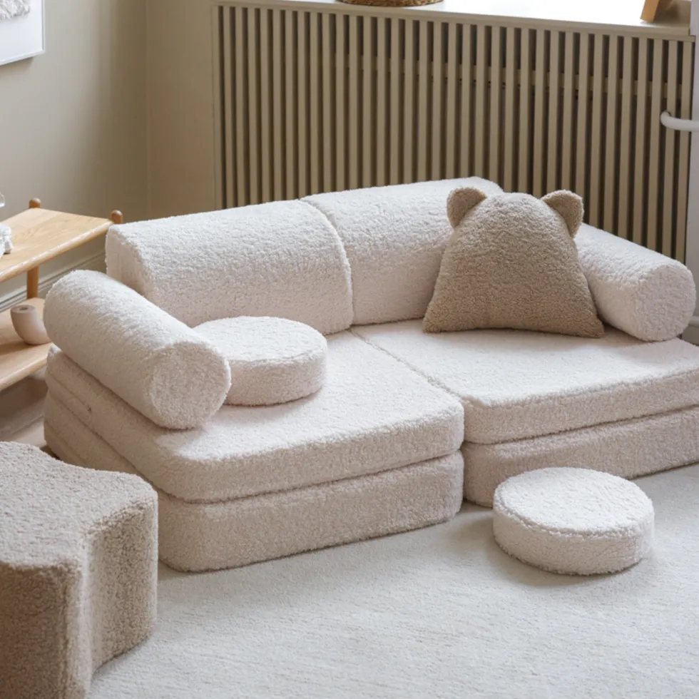 Canapé dépliable en sherpa bouclé blanc 136x78x40cm Settle - Wigiwama
