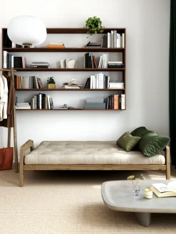 Canapé-lit en bois de pin laqué marron foncé et tissu marron moka 204 x 130 cm Grab - Karup Design