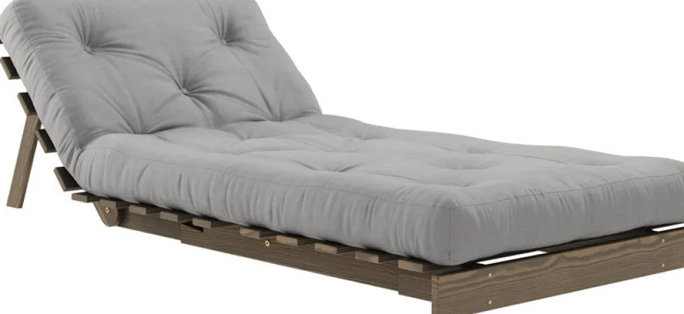 Canapé-lit en pin carob brown et tissu gris 90 x 200 cm Roots - Karup Design