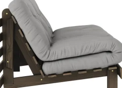 Canapé-lit en pin carob brown et tissu gris 160 x 200 cm Roots - Karup Design