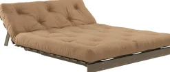 Canapé-lit en pin carob brown et tissu mocca 140 x 200 cm Roots - Karup Design