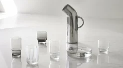 Carafe design en acier poli miroir Pipe - Normann Copenhagen