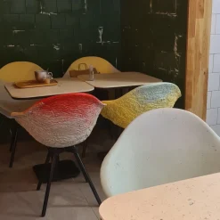 Chaise avec accoudoirs brume et galet Gravêne 6.7 - Maximum