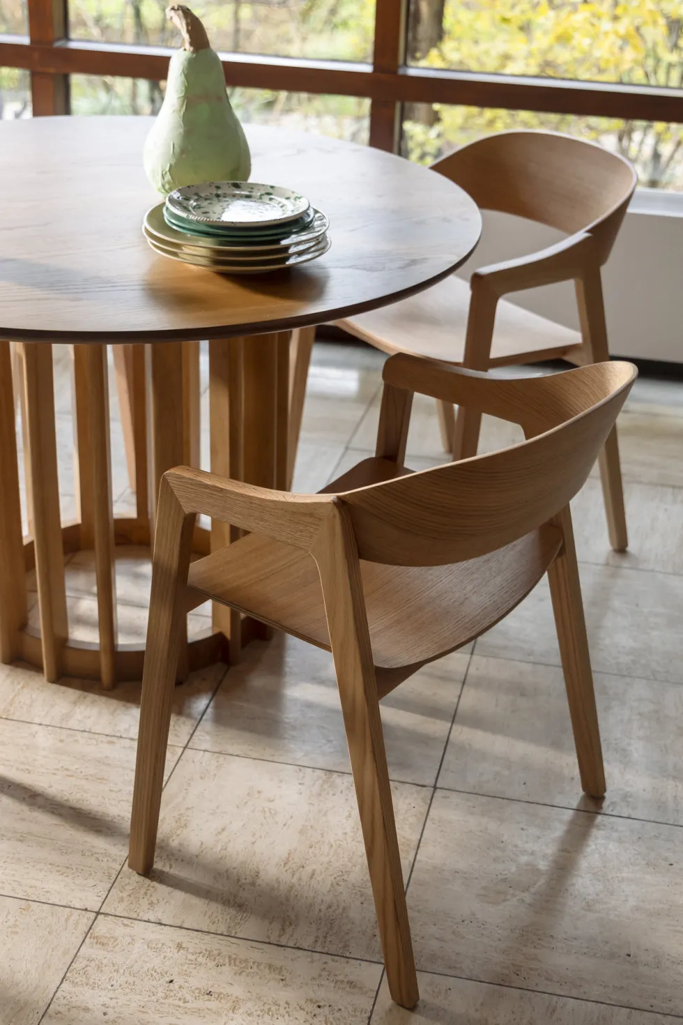 Chaise avec accoudoirs en bois de chêne Westlake - Dutchbone