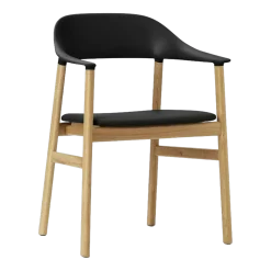 Chaise avec accoudoirs en chêne et cuir noir Herit Spectrum Leather noir - Normann Copenhagen
