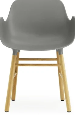 Chaise avec accoudoirs en chêne naturel et pp gris Form - Normann Copenhagen