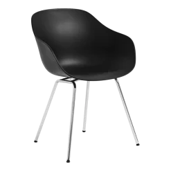 Chaise avec accoudoirs en plastique recyclé noir et pieds en acier chromé AAC 226 2.0 - HAY