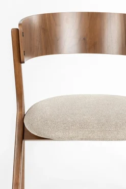 Chaise avec accoudoirs en tissu beige et bois d'hévéa Bresso - Dutchbone