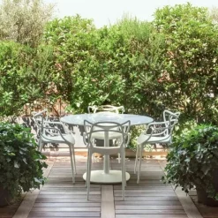 Chaise avec accoudoirs noire Masters - Kartell