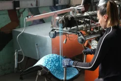 Chaise avec accoudoirs pistache Gravêne 6.7 - Maximum
