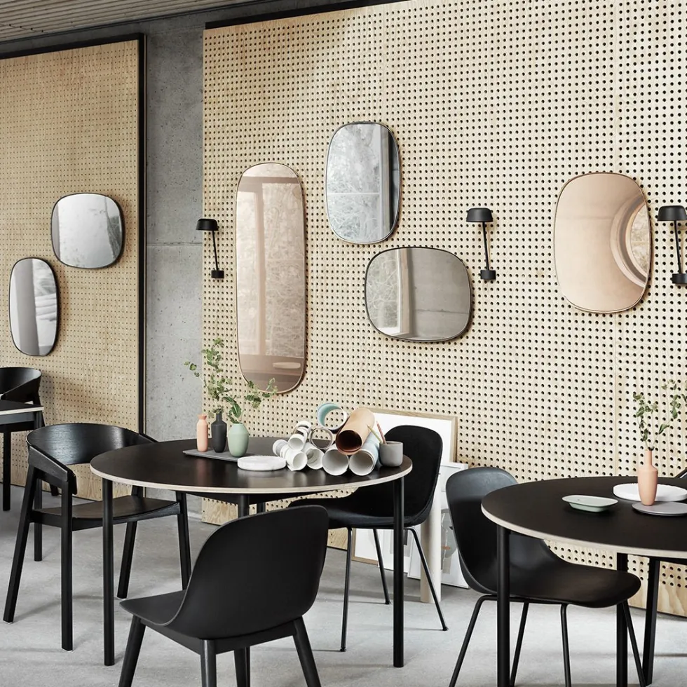 Chaise blanche et chêne naturel Visu - Muuto