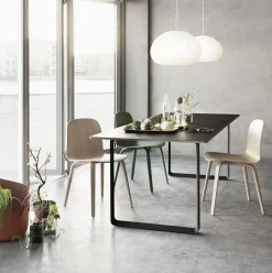 Chaise blanche et chêne naturel Visu - Muuto