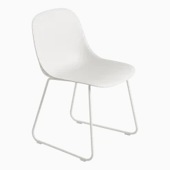 Chaise blanche piétement traîneau Fiber - Muuto