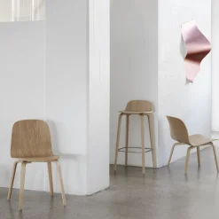 Chaise de bar 65 cm blanc et chêne naturel Visu - Muuto