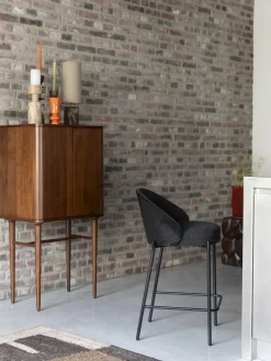 Chaise de bar en placage en frêne noir 50x53x87cm Rodin - Dutchbone